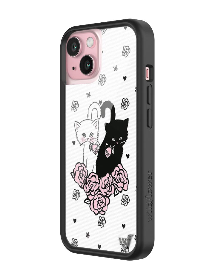 MGAR2015-Black-and-White-Kittens-iPhone-15-Case-02_4cae7896-54f4-49c7-ac06-929153938688.jpg