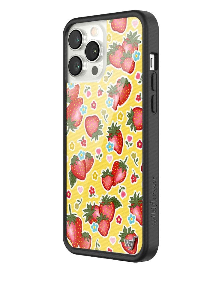 YBER2013PM-Sweet-Berries-iPhone-13-Pro-Max-Case-02_030ac859-8fc8-407b-8254-7ee19dd17dec.jpg